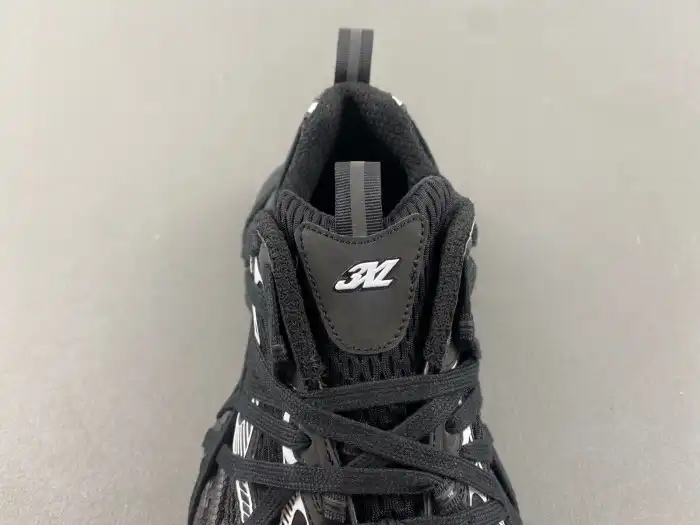 Rep BK BLCG 3XL SNEAKER 734734 W3XL1 1090 0126