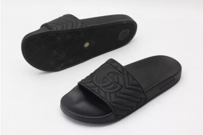 Rep BK GUCC SLIPPERS ALL BLACK 0113