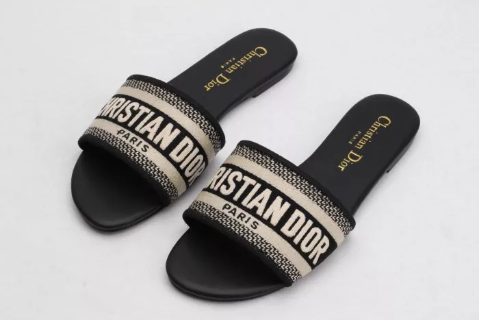 BK DR SLIPPERS 0112