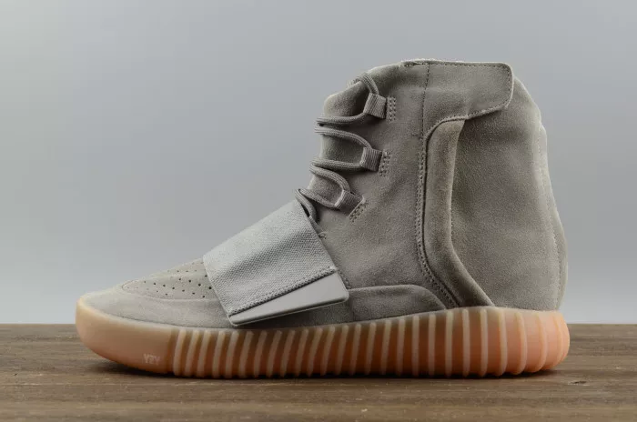 Reps BK ADIDAS YEEZY 750 BOOST LIGHT GREY GUM GLOW DARK BB1840 0112