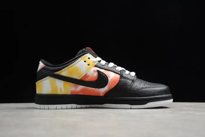 Reps BK NIKE SB DUNK LOW RAYGUN TIE-DYE BLACK BQ6832-001 0203