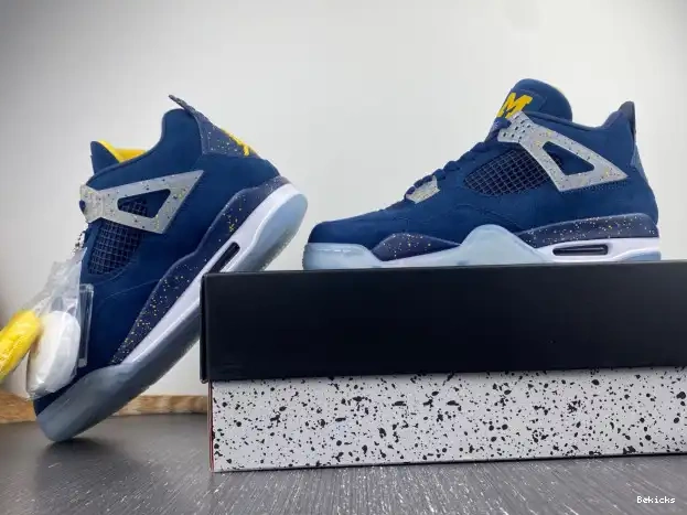 Rep BK AJ4-1036660 4 Michigan Jordan Air (PE) Retro 0221