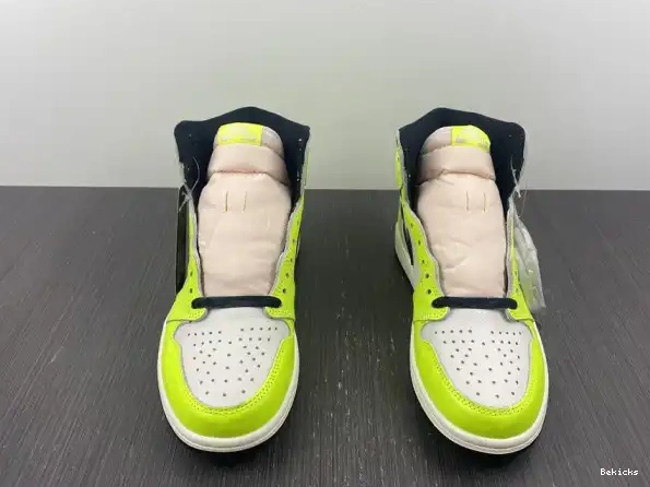 Rep BK 555088-702 Air Jordan 1 Volt OG High 0210