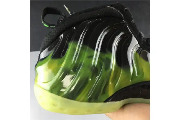 Rep BK NIKE AIR FOAMPOSITE ONE PARANORMAN 'PARANORMAN' 579771-003 0203