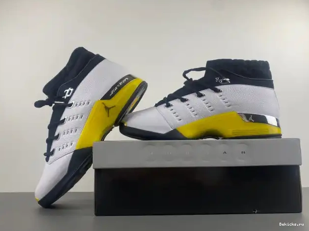 Rep BK Jordan 17 FJ0395-100 Air Low Lightning 0219