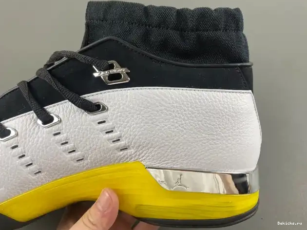 Rep BK Jordan 17 FJ0395-100 Air Low Lightning 0219